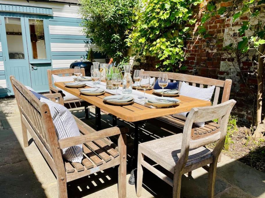 Dolls House - Luxury Townhouse *Sleeps 10* Villa Henley-on-Thames Exterior photo