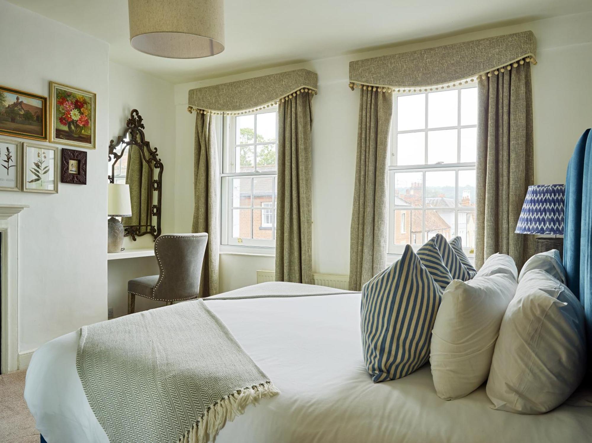 Dolls House - Luxury Townhouse *Sleeps 10* Villa Henley-on-Thames Exterior photo
